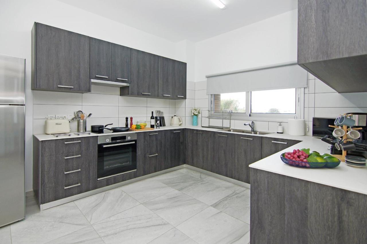 Villa Thea Athena Protaras Extérieur photo